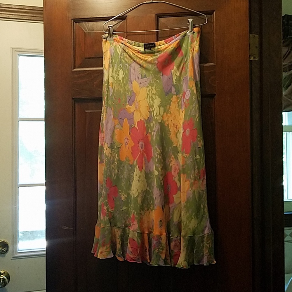 Casual Studio beauty floral style skirt